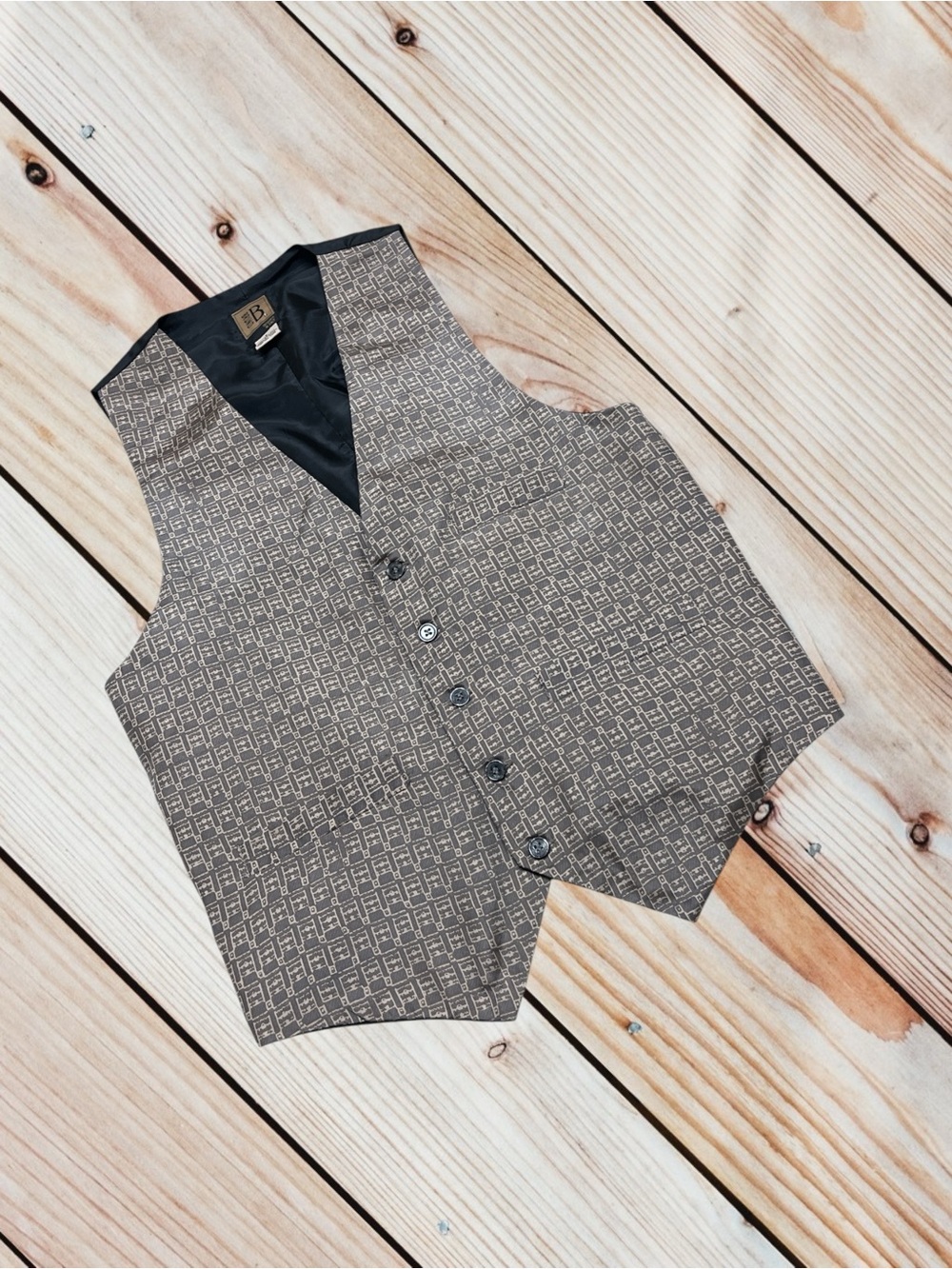 VTG Bruno S geometric patterned silk vest